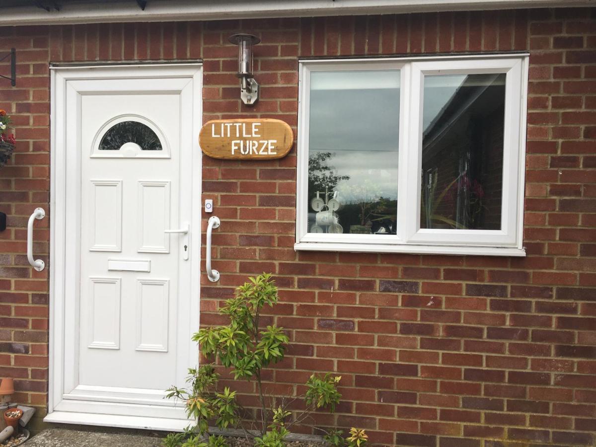 Entire Guest House, In Pewsey Vale, Wiltshire * Manningford Abbots